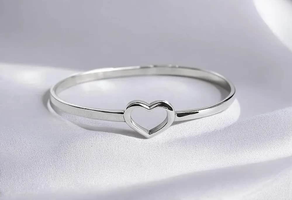 Tiffany & Co. bransoletka z serduszkiem – idealny prezent na każdą okazję