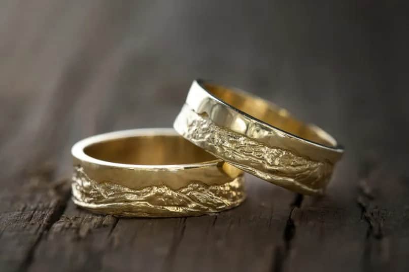 Jakie wybrać obrączki ślubne, aby uniknąć najczęstszych błędów?
