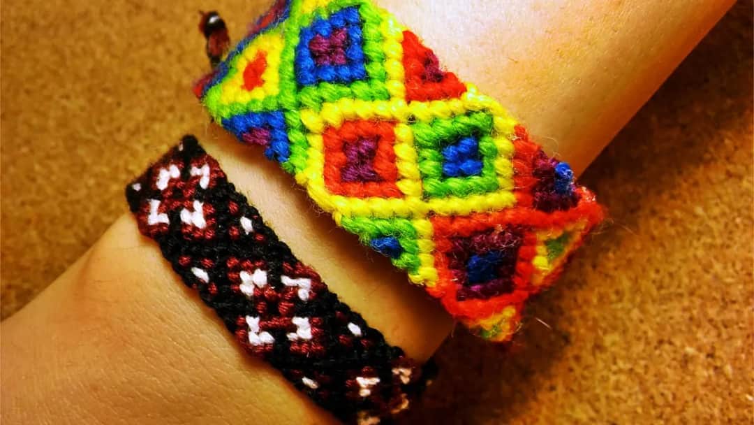 Jak zrobić bransoletki - proste kroki, które zaskoczą każdego