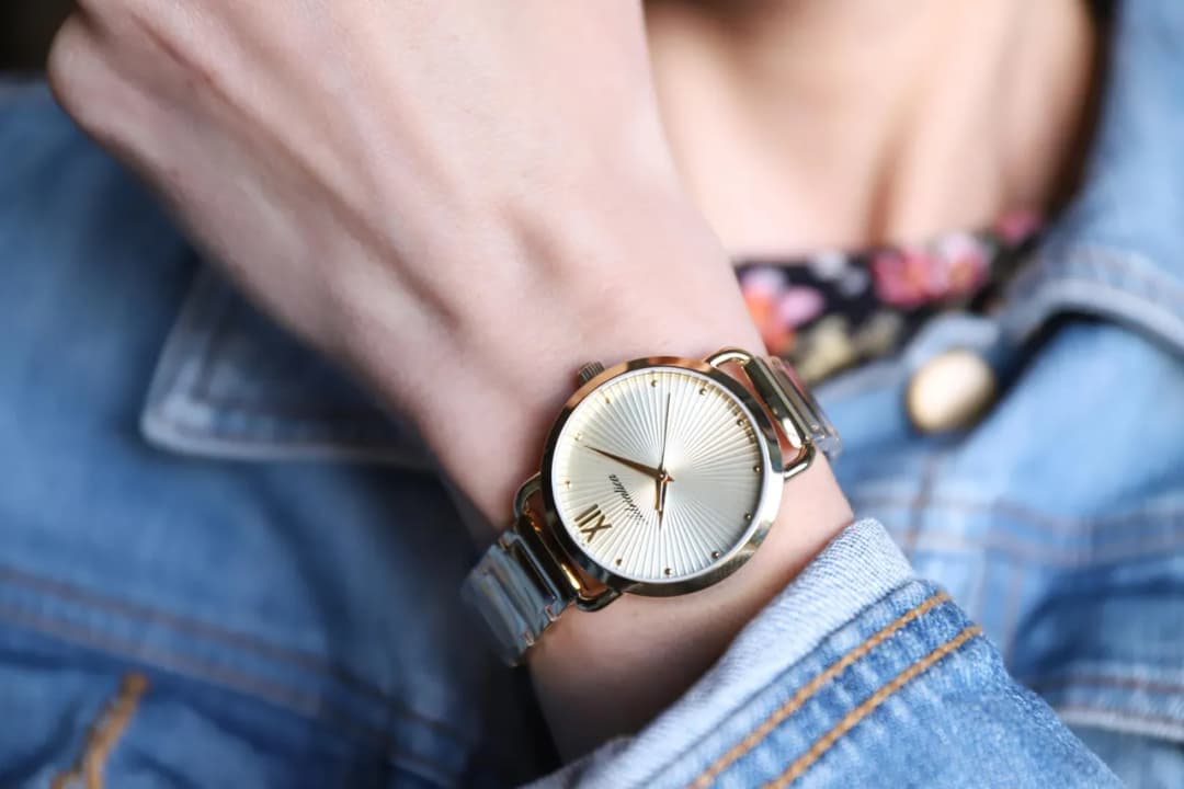 Zegarki Adriatica damski – elegancja i jakość, które zachwycają