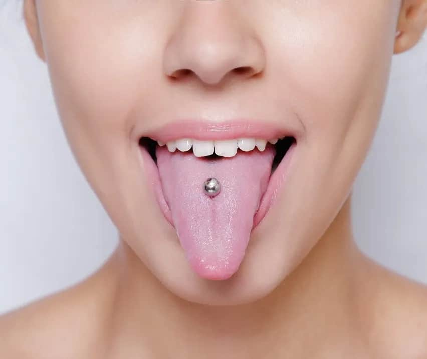 Jak zrobić kolczyk w języku bez ryzyka powikłań zdrowotnych