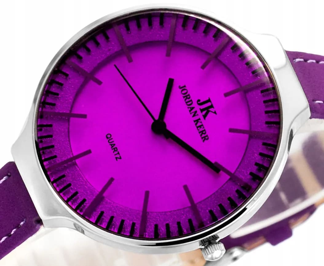 Zegarek damski z kolorowym paskiem – stylowe modele na każdą okazję