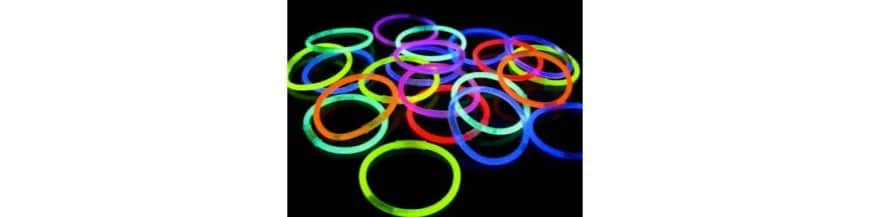 Jak sprawić, żeby bransoletki świecące w ciemności znów świeciły