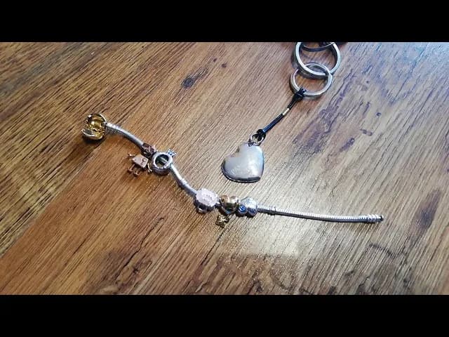 Jak otworzyć bransoletkę modułową bez uszkodzenia zapięcia?