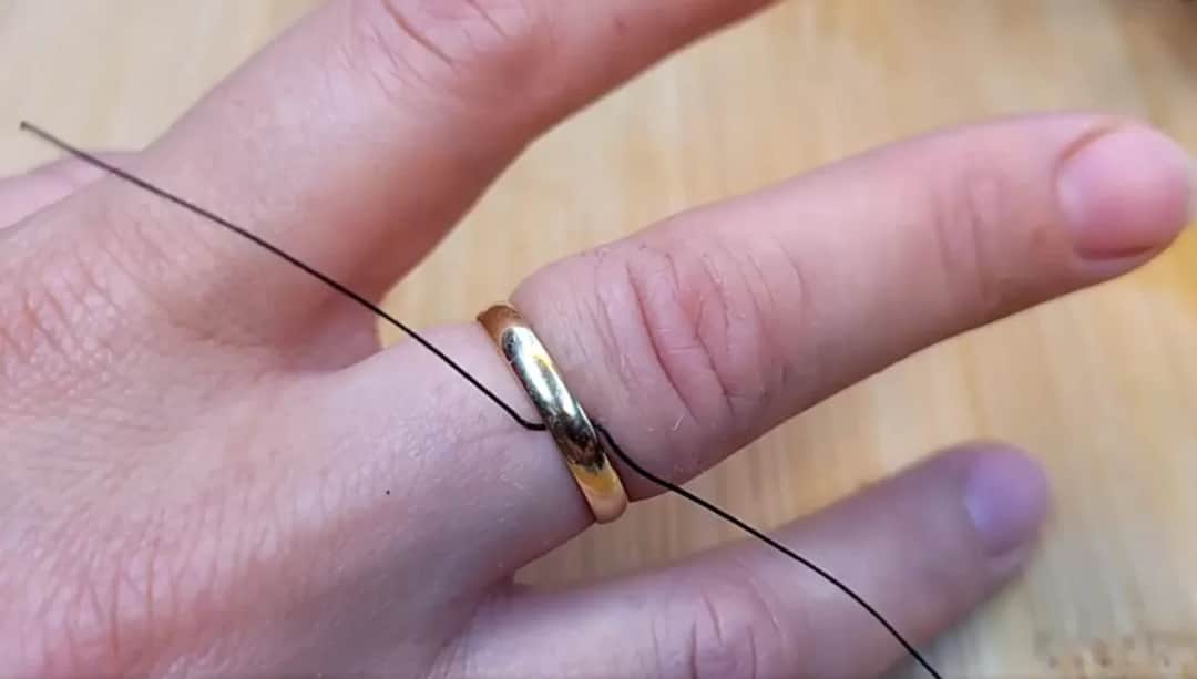 Jak znaleźć obrączkę w domu - skuteczne sposoby na szybkie odnalezienie