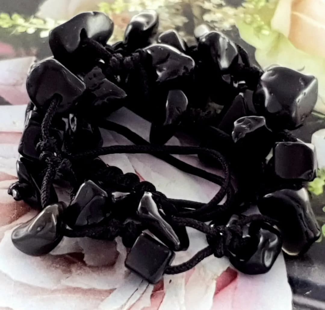 Jaki sznurek na bransoletki - wybierz idealny materiał dla swojej biżuterii