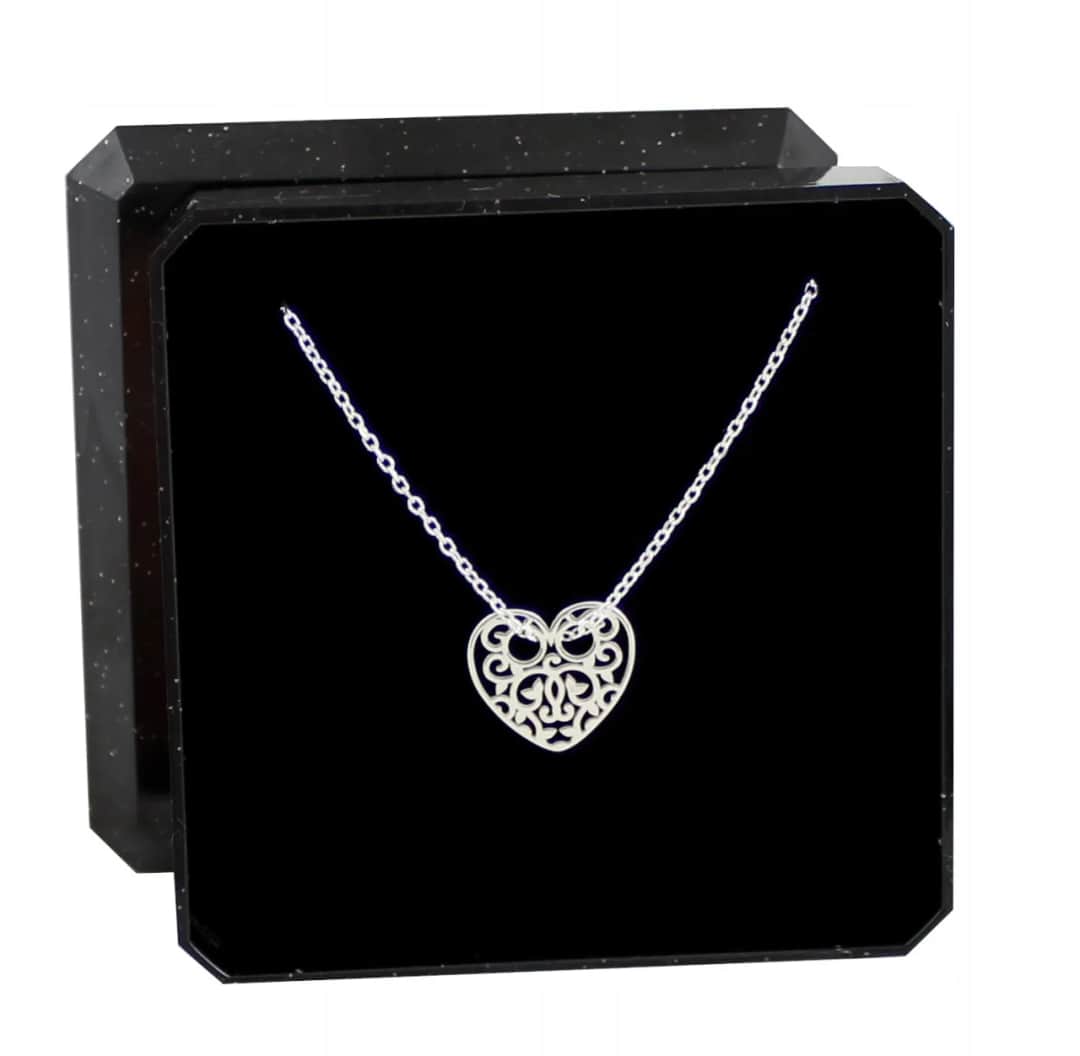 Tiffany & Co łańcuszek naszyjnik z serduszkiem – idealny prezent dla ukochanej