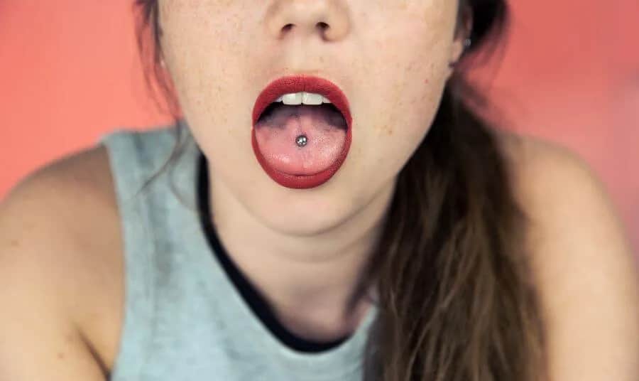 Kolczyk w języku jak się nazywa? Odkryj różne typy i ich cechy