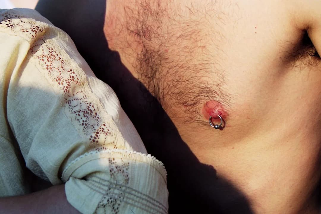 Jak zrobić kolczyk w sutku: bezpieczne metody i pielęgnacja po zabiegu