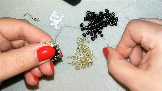 Jak zrobić kolczyki shamballa – łatwe kroki do pięknej biżuterii