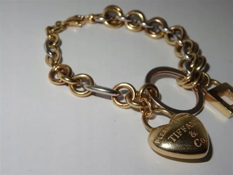Bransoletka Tiffany & Co - elegancja, materiały i personalizacja