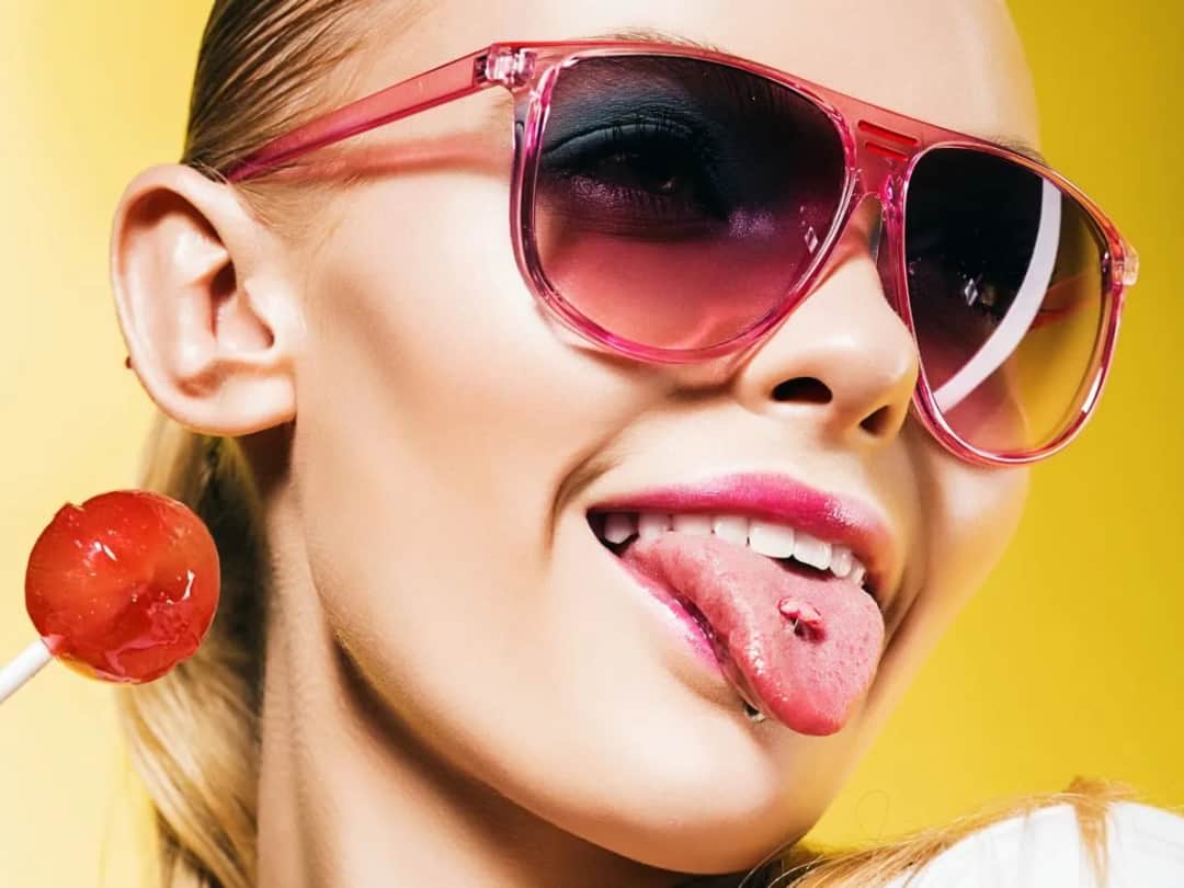 Czego unikać po kolczyku w języku, by uniknąć infekcji?