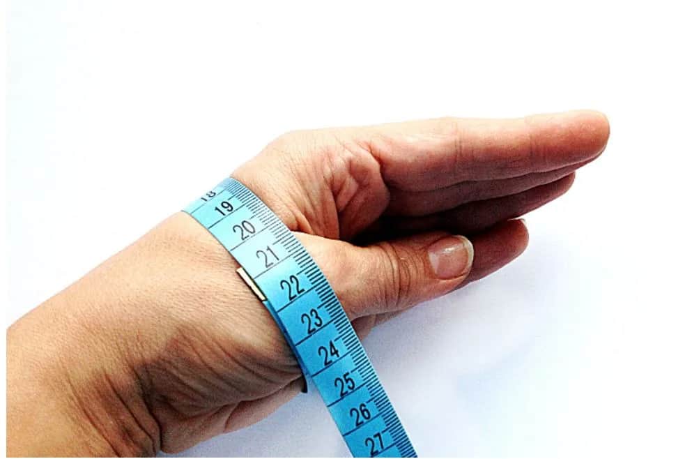 Rozmiar bransoletki 17 cm – idealny wybór dla Twojego nadgarstka